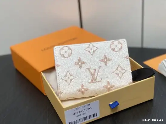 VUITTON way LOUIS WALLET-11*8.5*3.5cm milky 0630